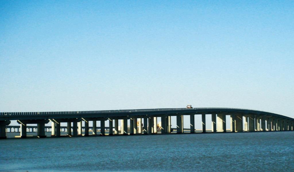 科威特巴比延島大橋