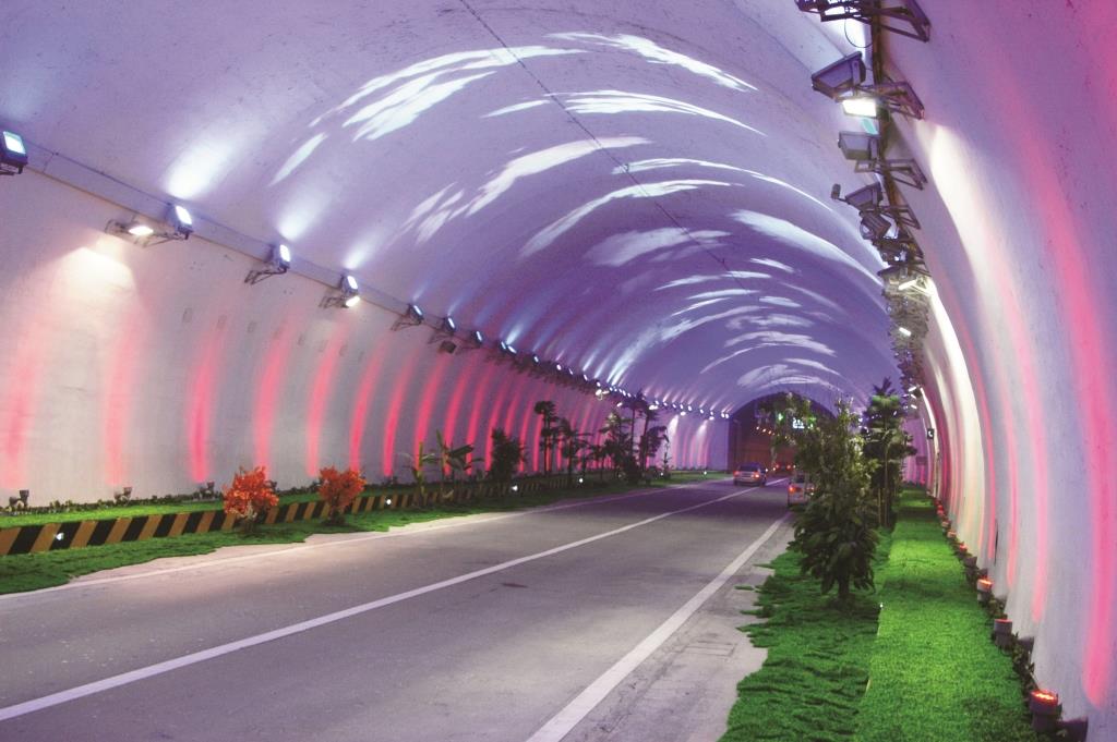 陜西秦嶺終南山隧道