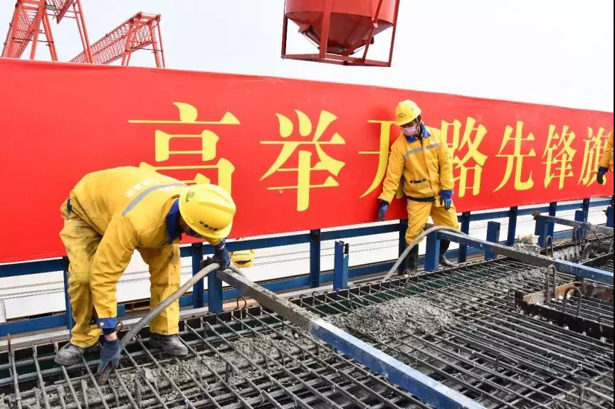 新聞30分:中交一公局集團京雄高速恢復生產