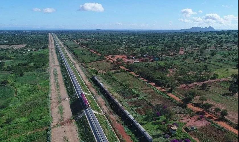 肯尼亞蒙內鐵路