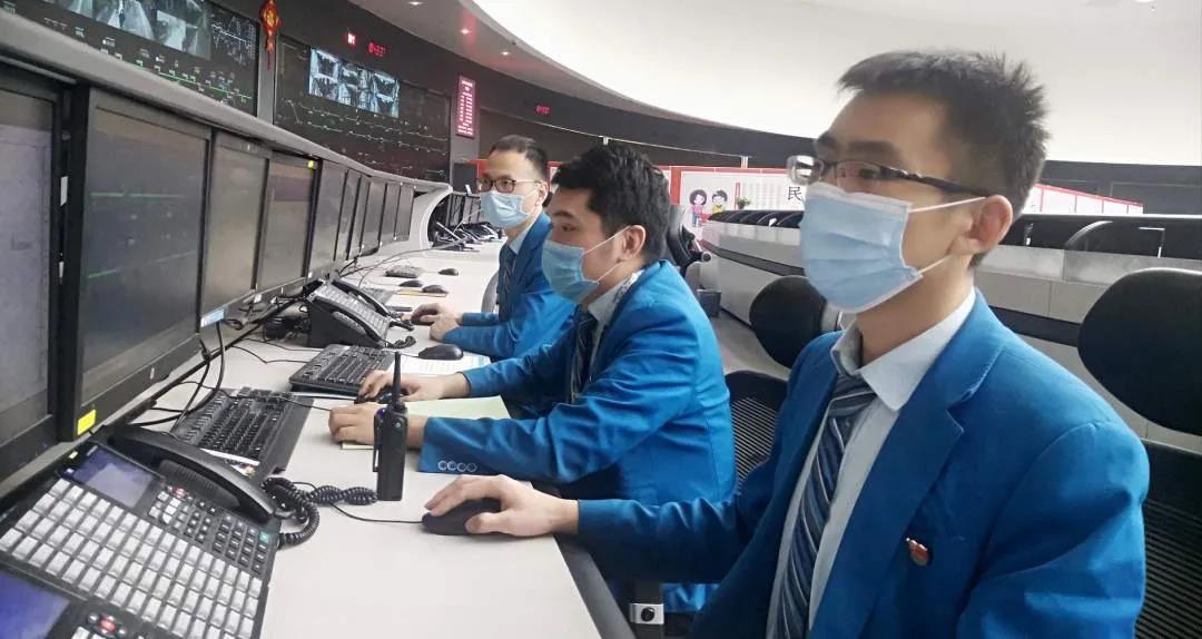 人民日報：開學季，天津地鐵3號線暖心服務，保證師生無憂出行                                                                                                                                                                          